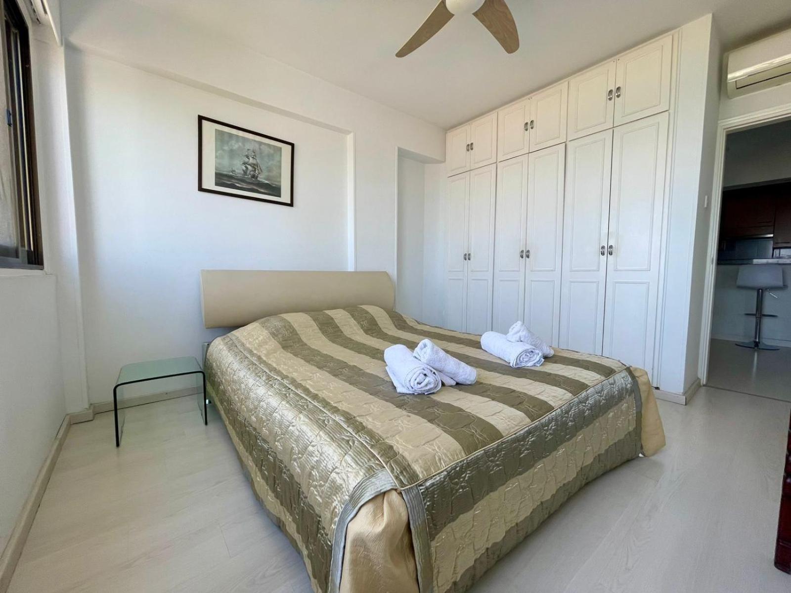 Sea View Suite In Makenzy 라르나카 외부 사진